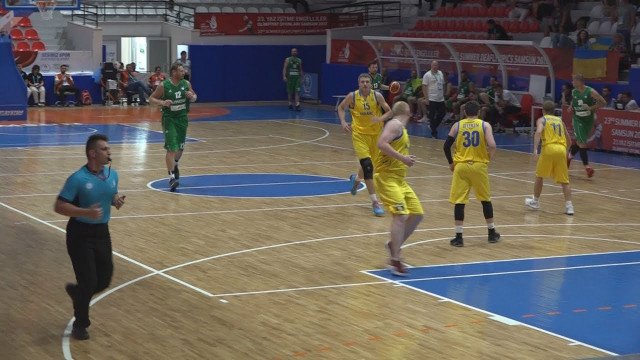 Slovenija kljub odlični igri izgubila proti Ukrajini