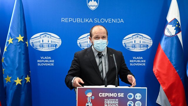 V Sloveniji potrjeni prvi primeri različice koronavirusa omikron