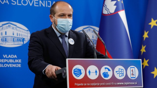 Minister Janez Poklukar: Cepiva je trenutno v Sloveniji dovolj