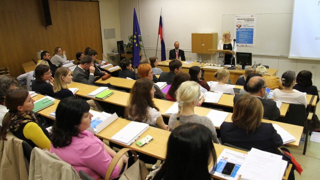 Mednarodna konferenca z naslovom 'Slišim, a ne razumem'