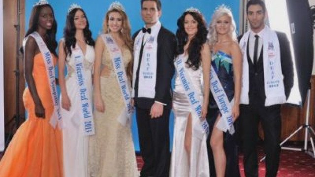 Miss gluhih sveta je v Pragi postala Brazilka