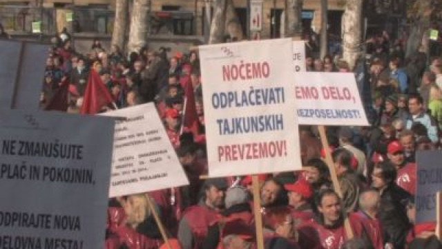 Demonstracije proti vladnim varčevalnimn ukrepom