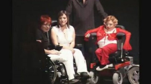 Invalidi na odru gledališča