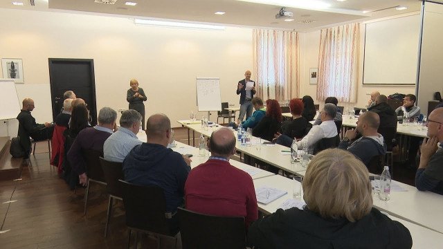 Izzivi in priložnosti Zveze društev gluhih in naglušnih Slovenije