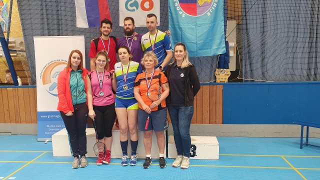 Državna prvaka v badmintonu sta Robert Debevec in Sabina Radovanovič