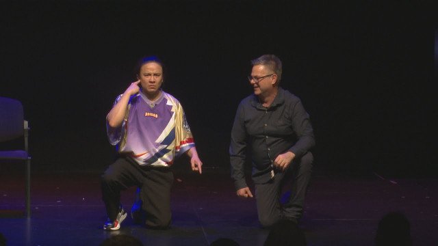 Predstava Performance and Crazy Show nasmejala do solz