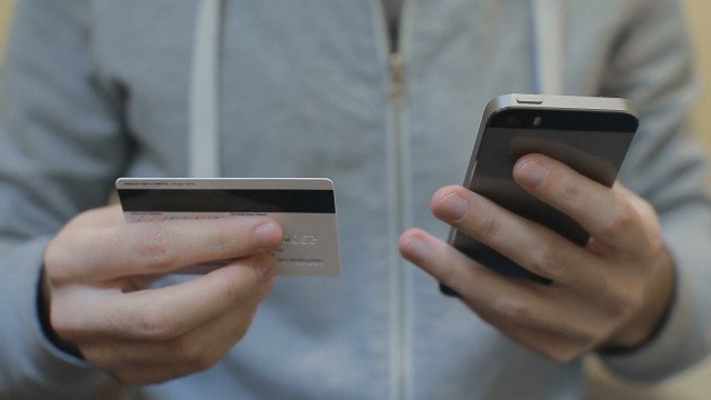 Spletne prevare: Previdno s podatki kreditne kartice